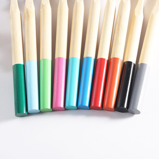 Natural Bamboo Disposable Toothbrush with Soft Bamboo Charcoal Bristles and Round Handle for Hotels and Guesthouses