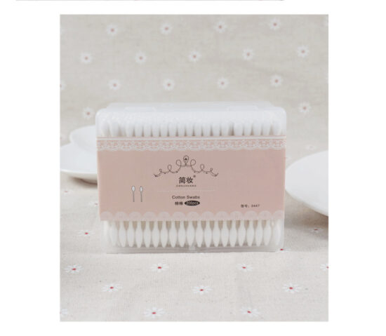 200pcs double-ended cotton swabs with wooden sticks for beauty and hygiene