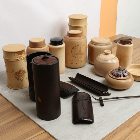 Chinese bamboo tea canister and scoop set for traditional tea ceremony