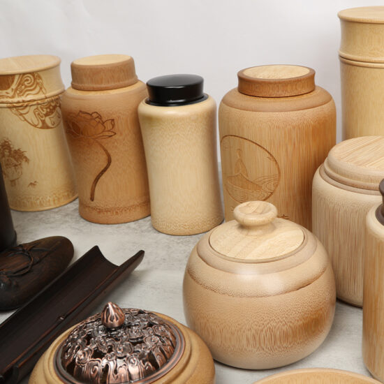 Chinese bamboo tea canister and scoop set for traditional tea ceremony